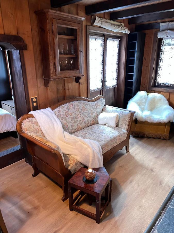 Entire Cozy Chalet In St-Cergue - 30 Min From Geneva سان-سيرغيه المظهر الخارجي الصورة